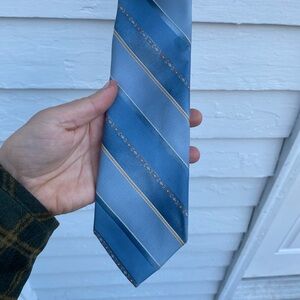 Van Heusen Blue and Tank Metallic Striped Classic Tie
